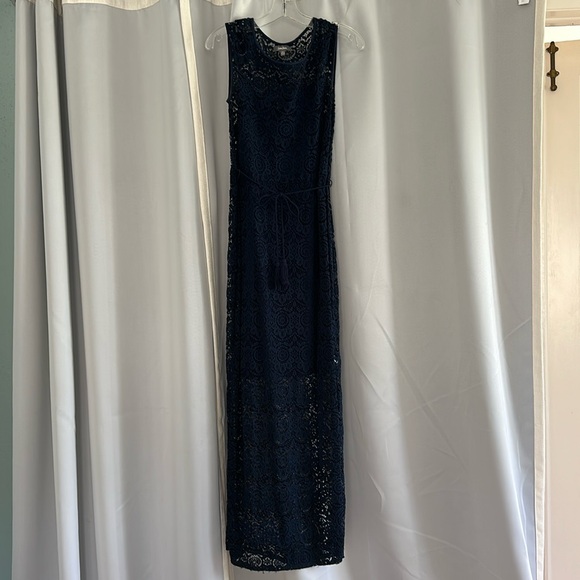 Neiman Marcus Lace Long Column Dress - Navy Blue - Picture 2 of 7